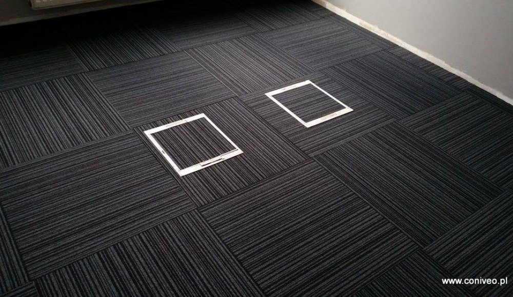 Biuro przy ul. Łuckiej w Warszawie płytki dywanowe mobilo stripe